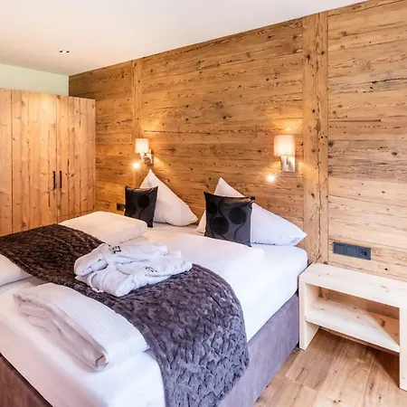 Fetz Luxury Apartmán *